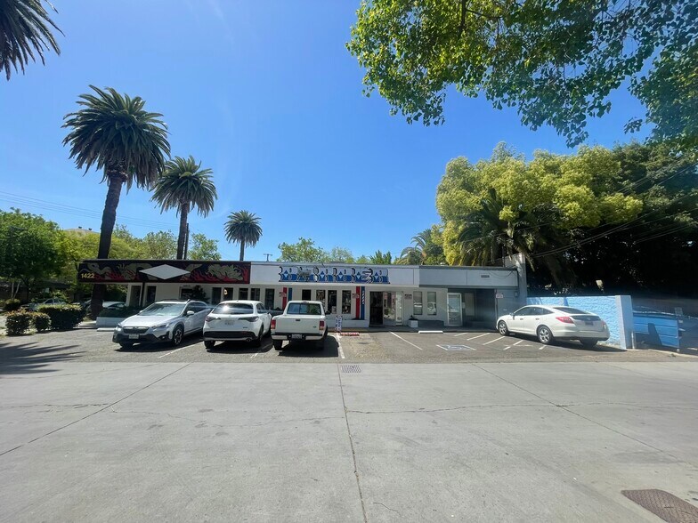 More Photos Of 1422 28th St, Sacramento Storefront Retail Office For Sale
