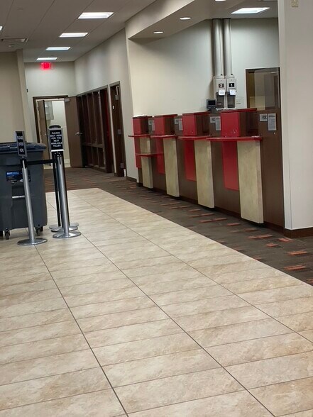 More Photos Of 84 N Plank Rd, Newburgh Storefront For Lease