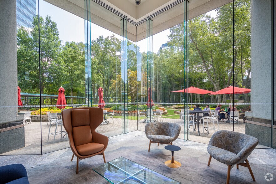 More Photos Of 6 Concourse Pky NE, Atlanta Unknown For Lease