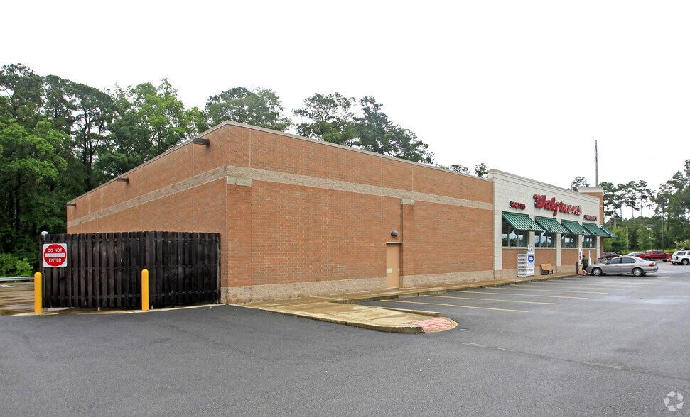 More Photos Of 11343 US Highway 319 N, Thomasville Drugstore For Sale