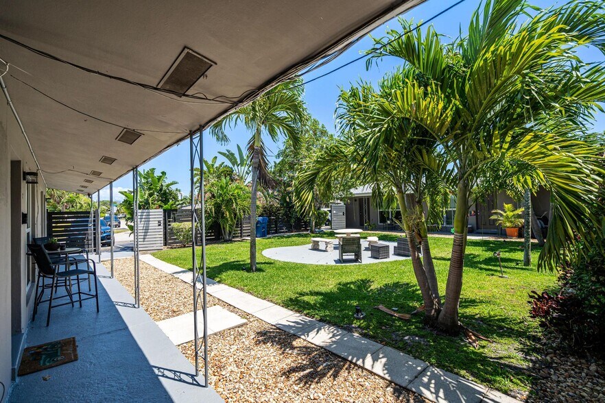 More Photos Of 2201 NE 14th Ave, Wilton Manors Apartments For Sale