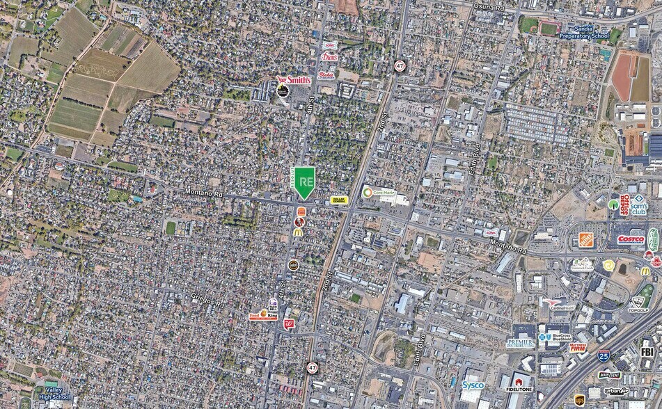 More Photos Of 333 Montano Rd NW, Albuquerque Freestanding For Lease