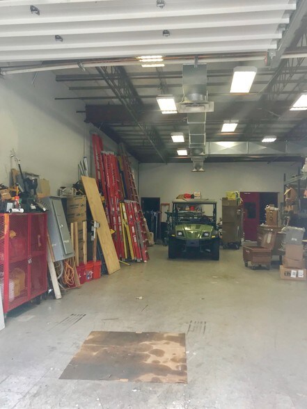 More Photos Of 8 Union Hill Rd, West Conshohocken Warehouse For Sale