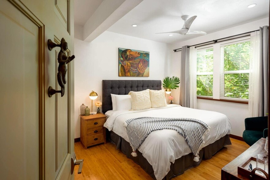 More Photos Of 93 Hana Hwy, Paia Hotel For Sale