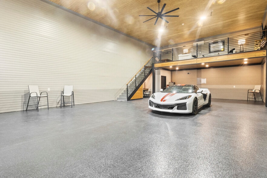 More Photos Of 144 McCrary Rd, Mooresville Flex For Sale