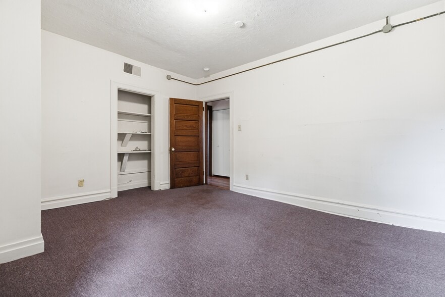 More Photos Of 215 S Braddock Ave, Pittsburgh Apartments For Sale