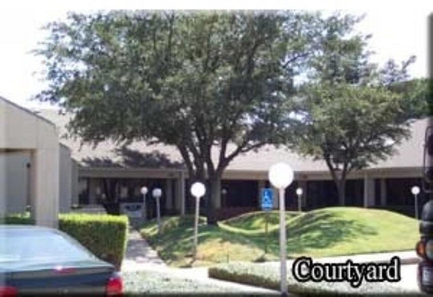 More Photos Of 1164-1166 Country Club Ln, Fort Worth Unknown For Lease