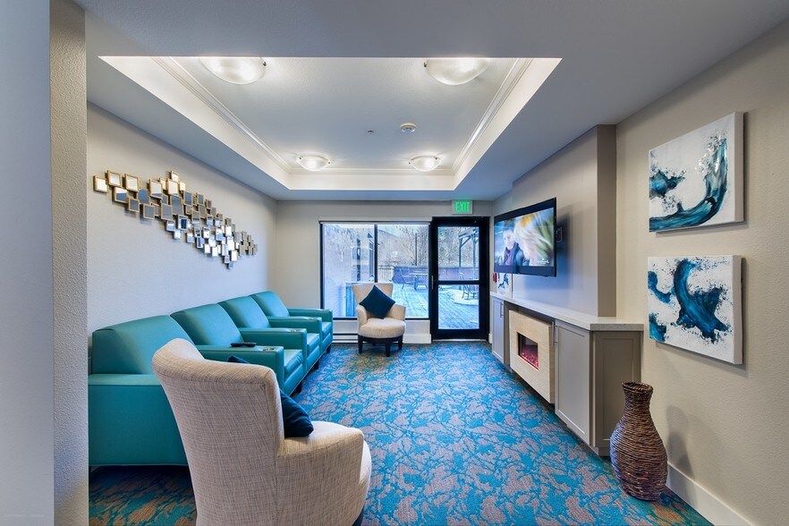 More Photos Of 1027 Washington Ave, Golden Apartments For Lease