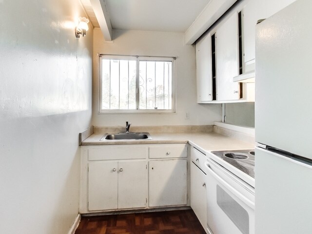 More Photos Of 314-324 105th Ave, Oakland Apartments For Sale