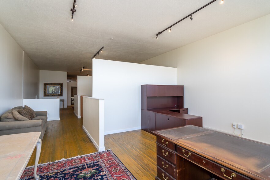 More Photos Of 2342 Washington Blvd, Ogden Storefront Retail Office For Lease