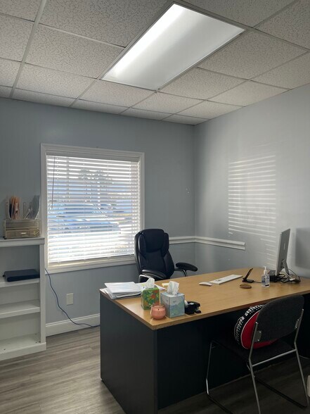 More Photos Of 971 Virginia Ave, Palm Harbor Medical For Sale