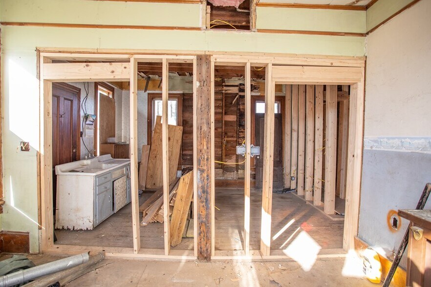 More Photos Of 11 E Hill Rd, Covington Apartments For Sale