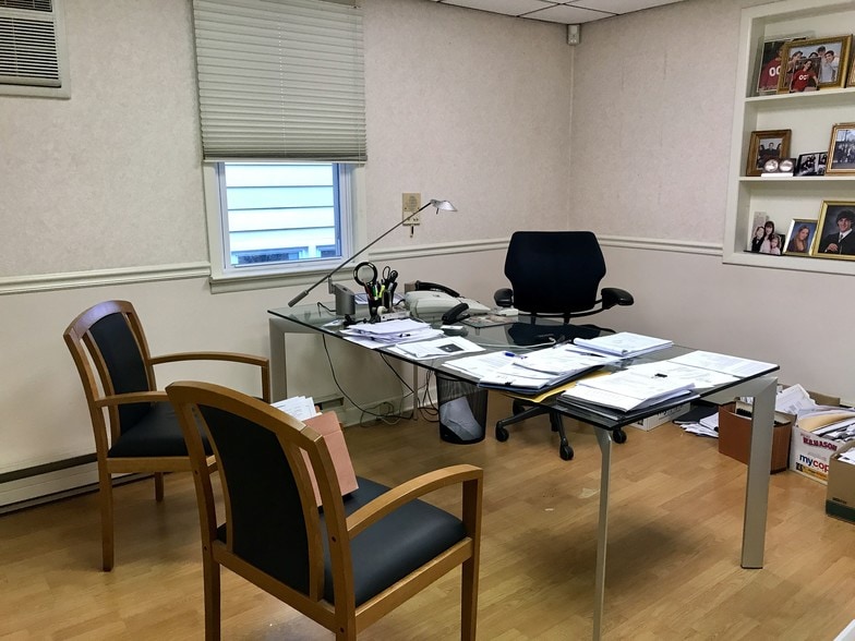 More Photos Of 245 Union St, Lodi Office For Sale