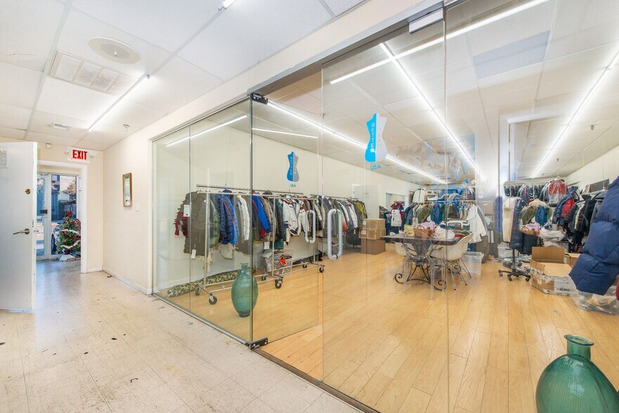 More Photos Of 95 Industrial St E, Clifton Warehouse For Sale