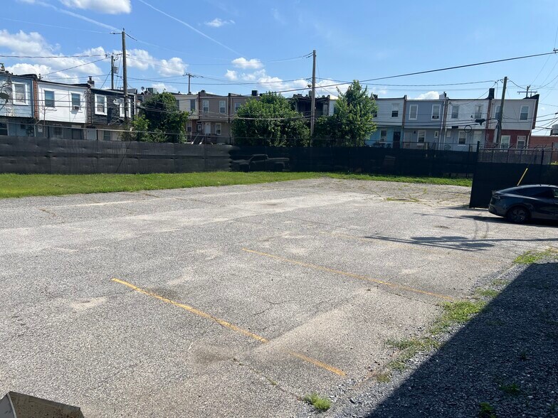 More Photos Of 2810 W Saratoga St, Baltimore Warehouse For Sale