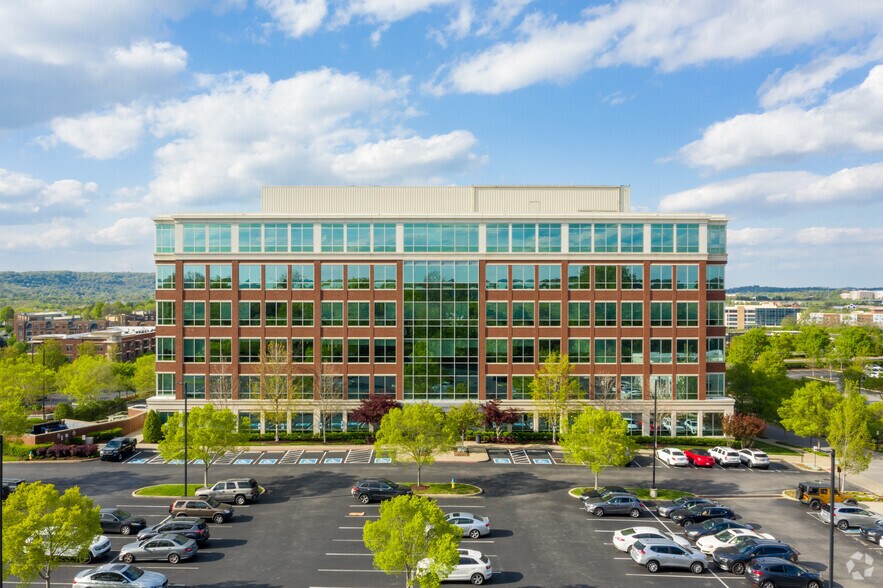 More Photos Of 1550 W McEwen Dr, Franklin Office Residential For Lease