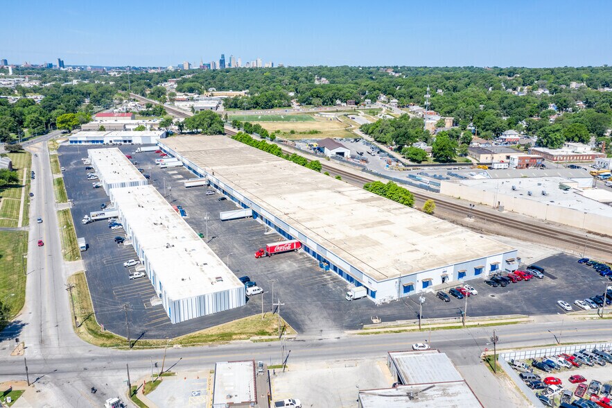 More Photos Of 5220-5320 Winner Rd, Kansas City Warehouse For Lease