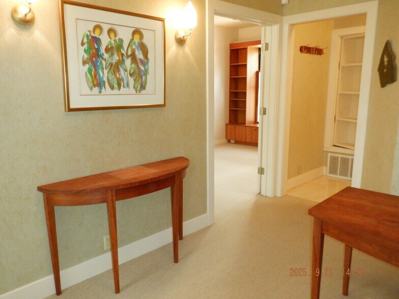 More Photos Of 5524 Bee Caves Rd, Austin Office For Sale