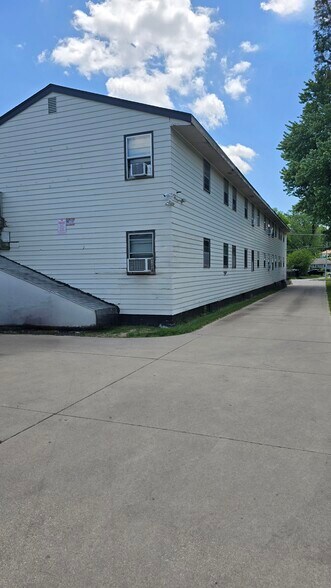 More Photos Of 4430 Redman Ave, Omaha Apartments For Sale