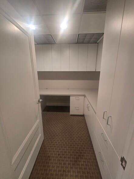 More Photos Of 4601 N Park Ave, Chevy Chase Apartments For Sale