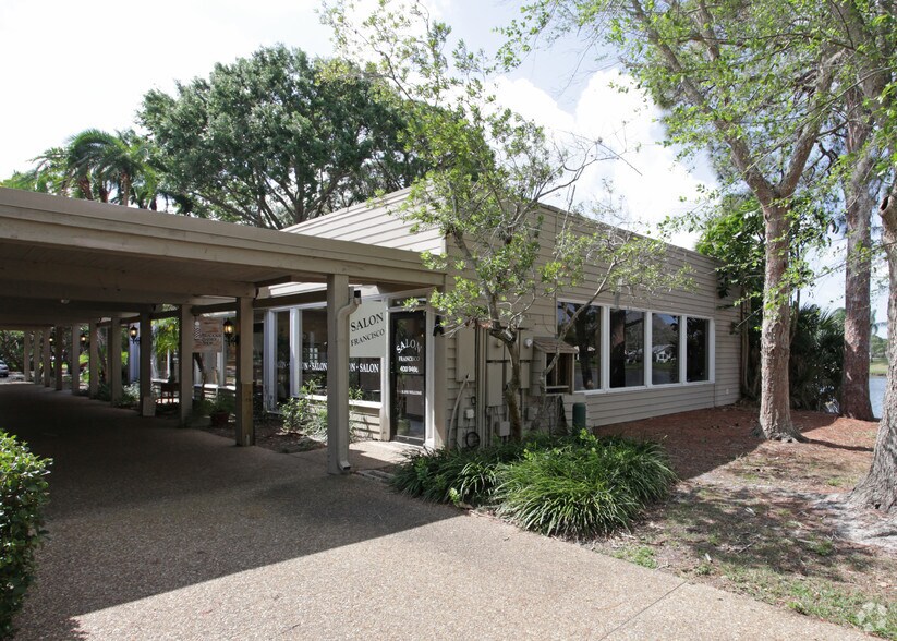 More Photos Of 5045-5049 Ringwood Mdws, Sarasota Unknown For Lease