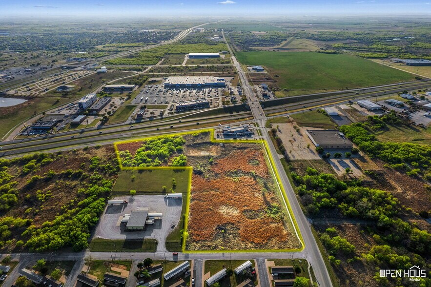 More Photos Of 2221 Airport Dr, Wichita Falls Land For Sale