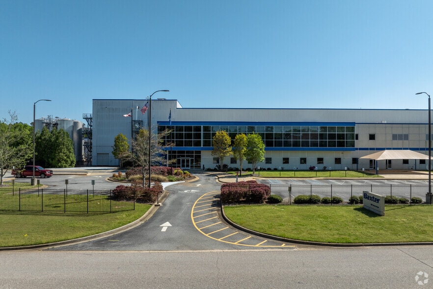 Primary Photo Of 1101 Jeter Ave, Opelika Manufacturing For Sale