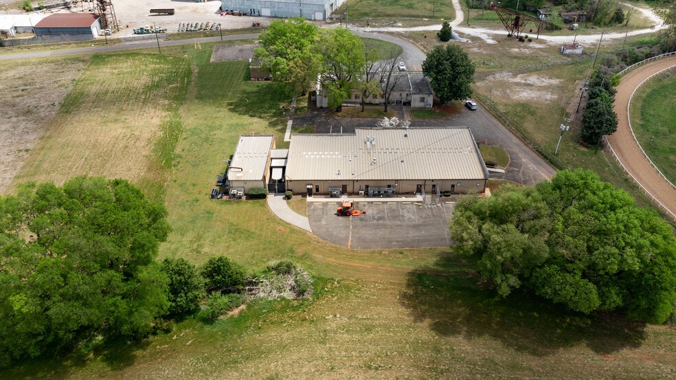 More Photos Of 112 Old Mill Rd, Cartersville Research And Development For Sale
