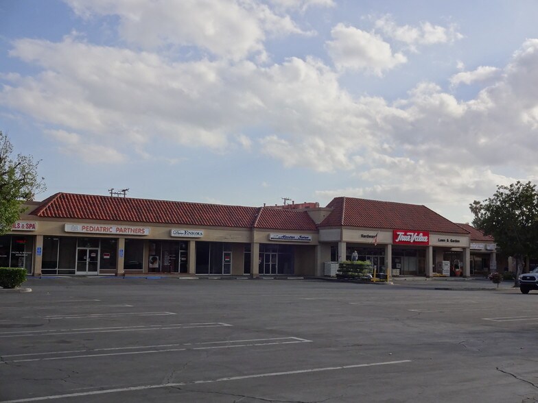 More Photos Of 1995-2095 E Florida Ave, Hemet Storefront For Sale