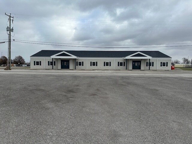 Primary Photo Of 2356 Harding Hwy, Lima General Retail For Sale