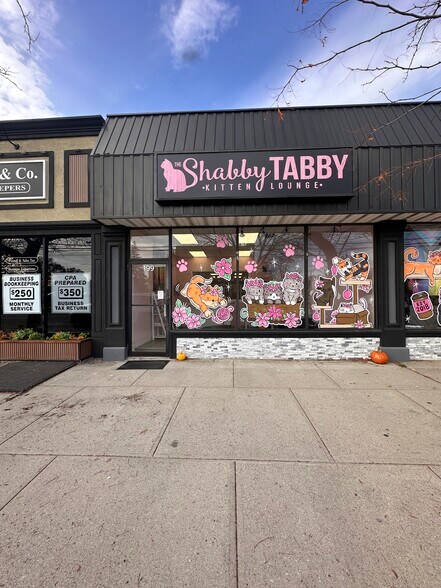 Primary Photo Of 199 W Main St, Sayville Storefront For Lease
