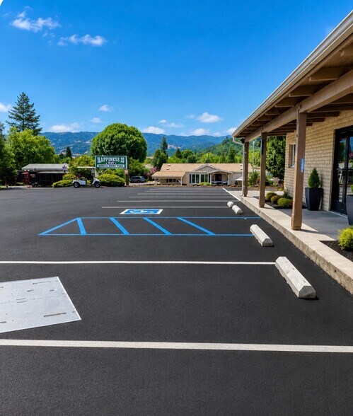 More Photos Of 311 Lake Mendocino Dr, Ukiah Bar For Lease