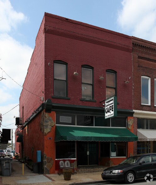 More Photos Of 103 W Anderson St, Selma Restaurant For Sale