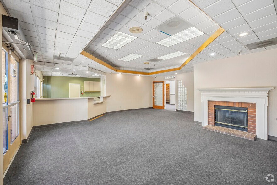 More Photos Of 3111 Professional Dr, Auburn Medical For Sale