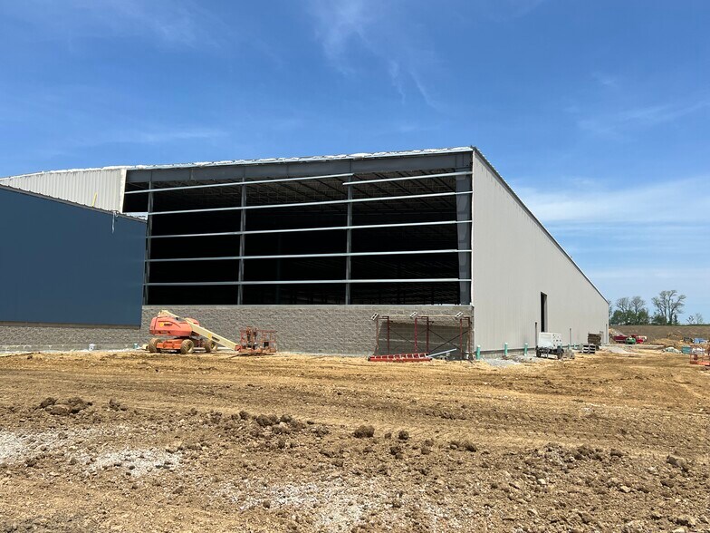 More Photos Of 5 Sandstone way, Dunbar Warehouse For Lease