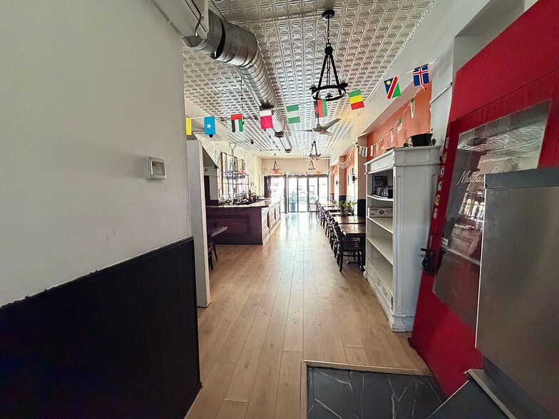 More Photos Of 340 Franklin Ave, Brooklyn Restaurant For Lease