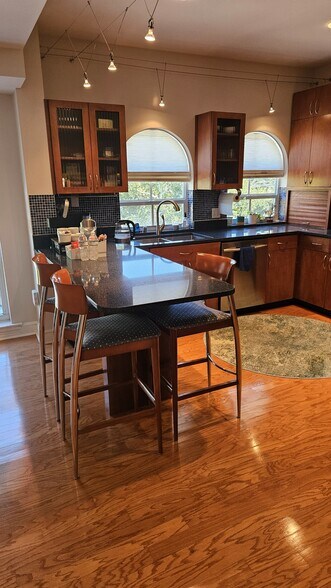 More Photos Of 3001 W Azeele St, Tampa Office For Lease