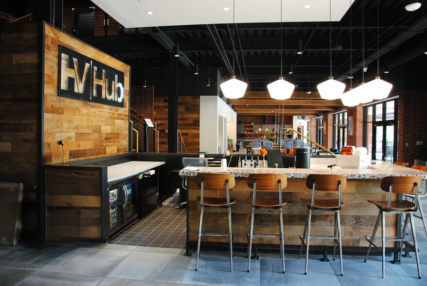 More Photos Of 300 E Davis St, McKinney Coworking Space