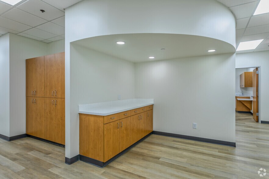 More Photos Of 7000 W Plano Pky, Plano Office For Sale