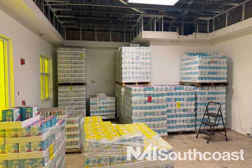 More Photos Of 3250 Saint Lucie Blvd, Fort Pierce Warehouse For Lease