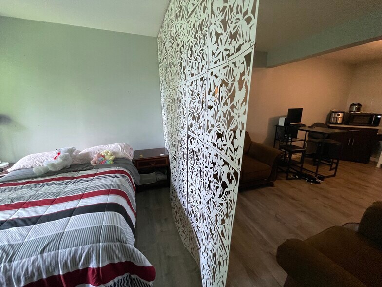 More Photos Of 111-123 Polk St, Syracuse Apartments For Sale