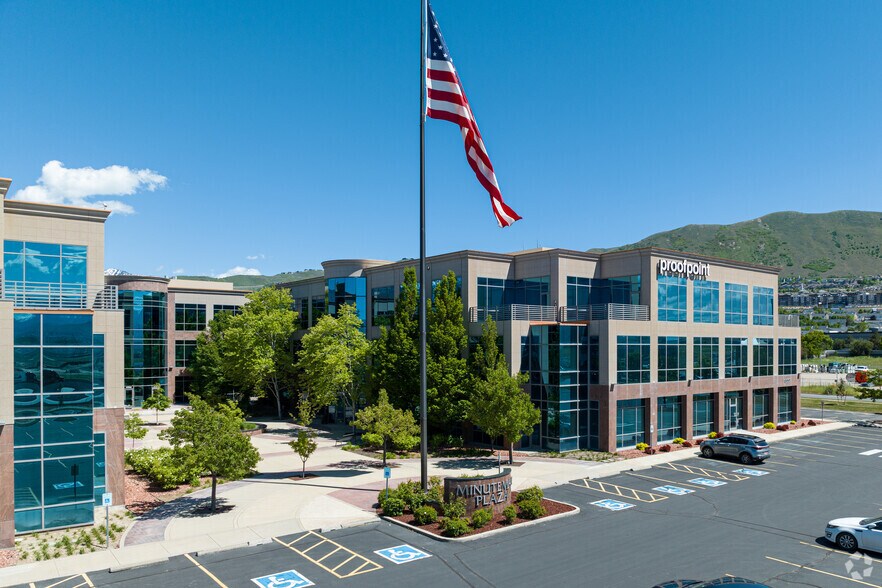 More Photos Of 13961 S Minuteman Dr, Draper Office For Lease