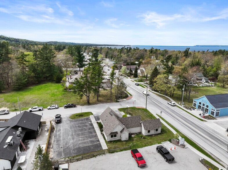 More Photos Of 5955 S Oak St, Glen Arbor Medical For Sale