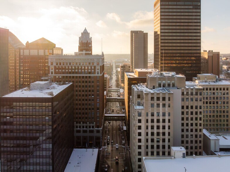 More Photos Of 405 6th Ave, Des Moines Apartments For Lease