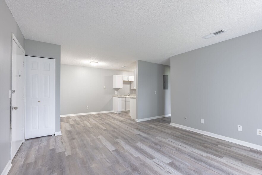 More Photos Of 333 S Mock Rd, Albany Apartments For Sale