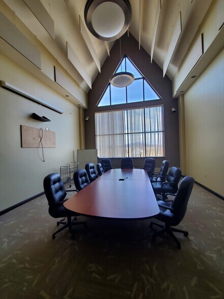 More Photos Of 301 Data Ct, Dubuque Medical For Lease