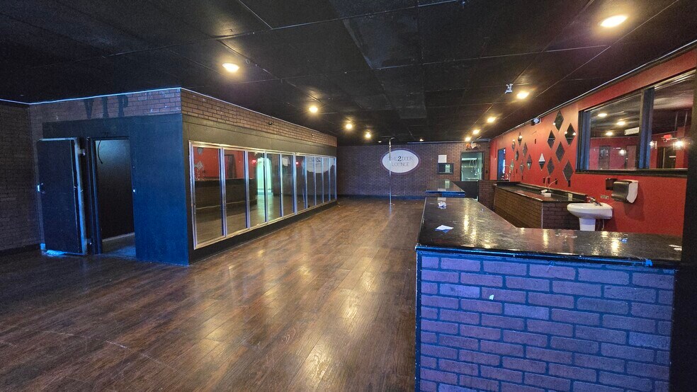 More Photos Of 1733 Piedmont Hwy, Piedmont Freestanding For Sale