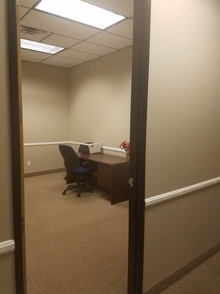 More Photos Of 7380 W Sahara Ave, Las Vegas Office For Lease