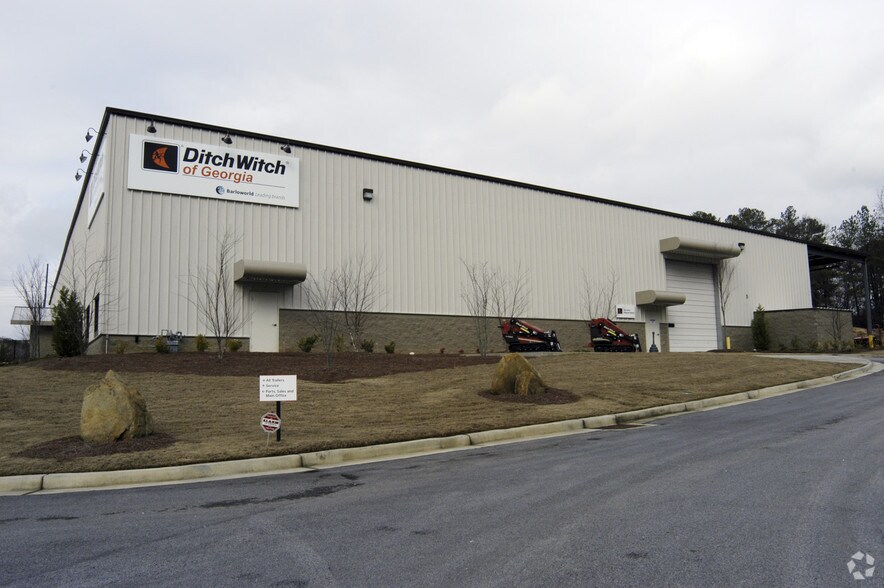 More Photos Of 5430 Ga-85 Hwy, Forest Park Distribution For Lease