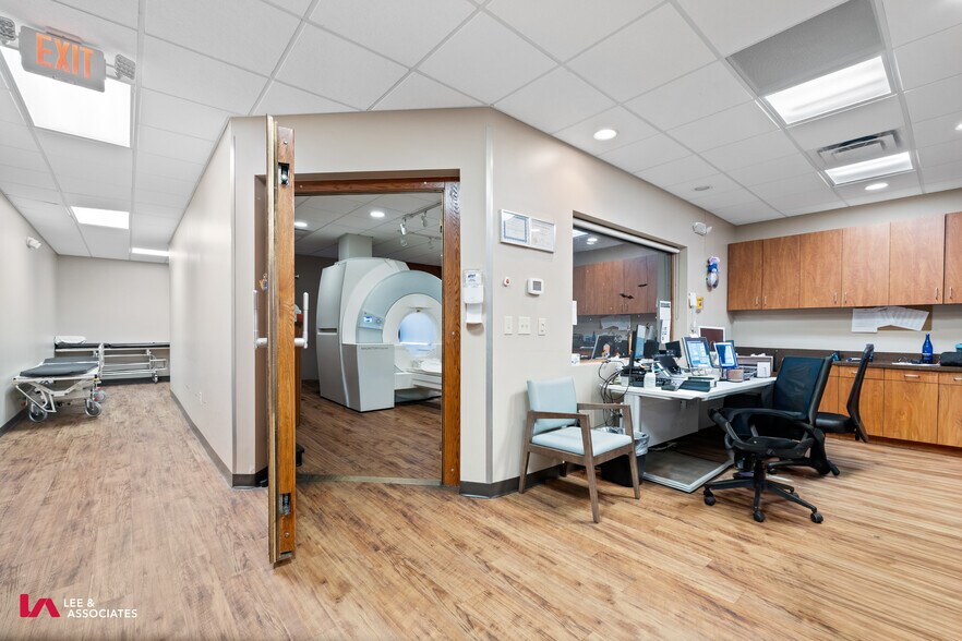 More Photos Of 2774 N Decatur Rd, Decatur Medical For Sale